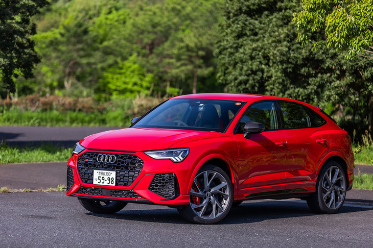 コンパクトSUV「Q3／Q3スポーツバック」のトップパフォーマンスモデルとして、2020年10月27日に導入された「RS Q3／RS Q3スポーツバック」。今回試乗したのは、クーペフォルムが目を引く後者。