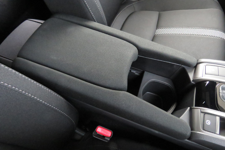 ホンダ・シビックハッチバック（センターコンソール）