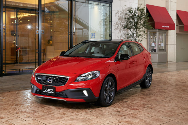 「V40クロスカントリー アン ミカセレクション」