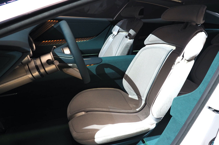 マツダ・ビジョンXクーペ