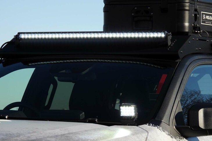 三菱トライトンSNOW SHREDDER CONCEPT（ワーキングランプ）