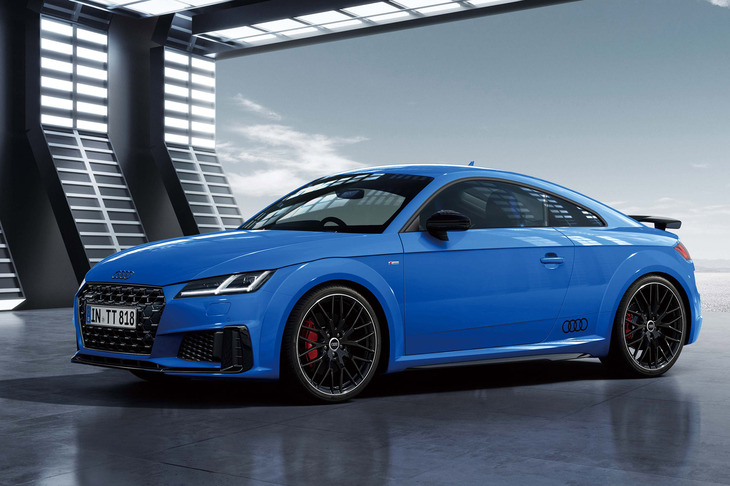 四半世紀にわたる歴史に幕を下ろすこととなった「TT」。2023年4月・5月には、「TTSクーペ」と「TTクーペ」にそれぞれ最後の限定モデルが設定された。