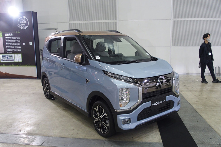 三菱eKクロスEV／三菱自動車