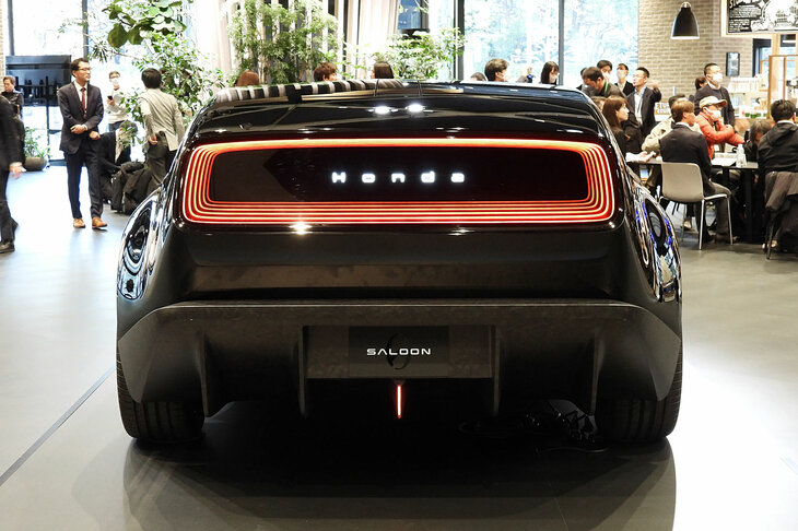 Honda 0 SALOON（サルーン）