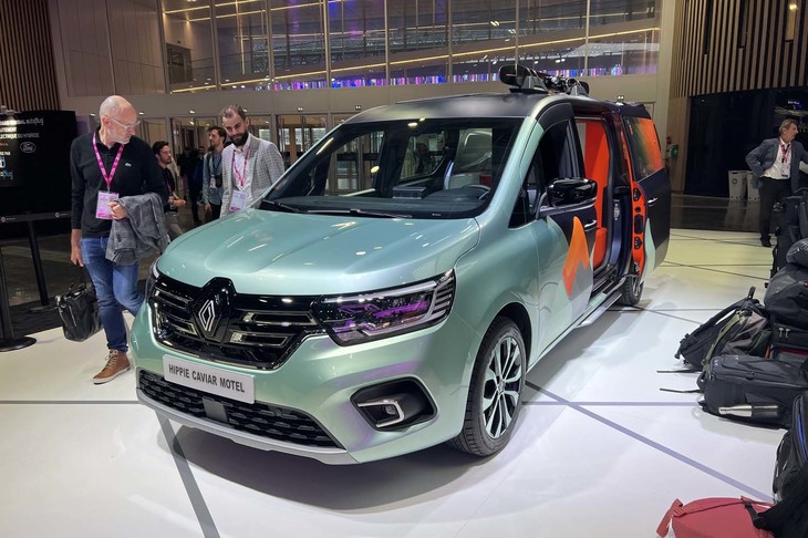 ルノー・カングー ヒッピーキャビアモーテル