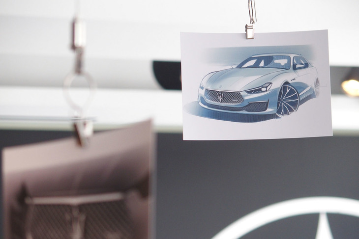 「マセラティ・ギブリ オペラネラ」発表会場の様子。