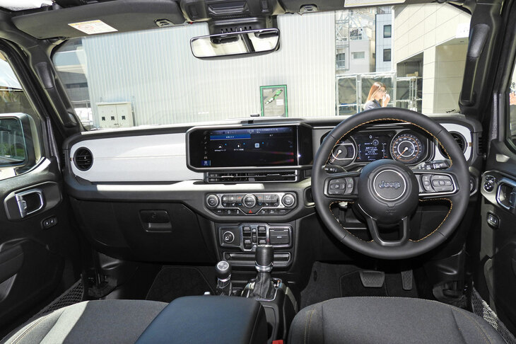 ジープ・ラングラー アンリミテッド スポーツ（インストゥルメントパネルまわり）