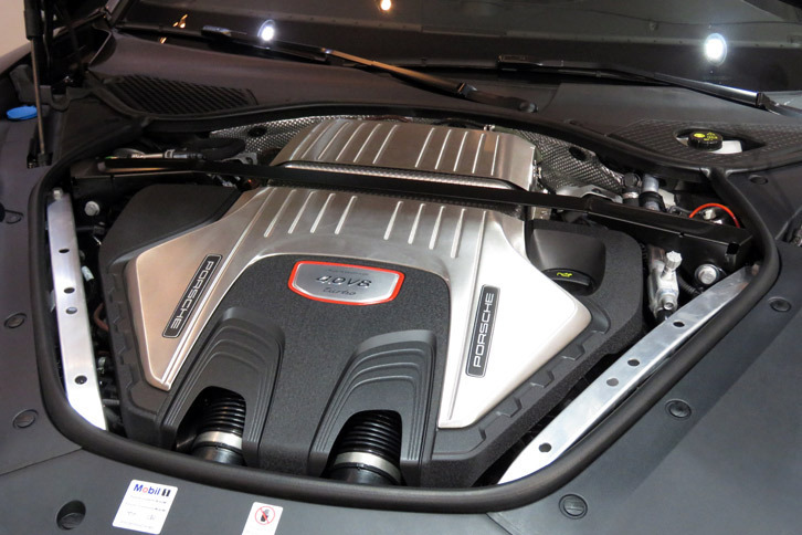 ポルシェ・パナメーラ ターボ（エンジン）