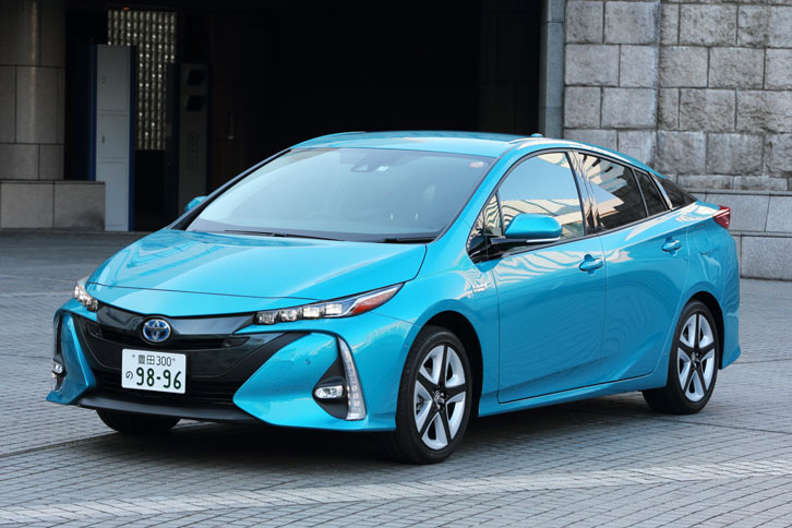 トヨタ・プリウスPHV Aプレミアム