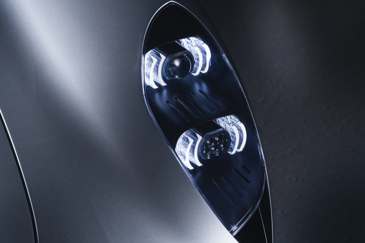 ゴードン・マレーT.33（ヘッドランプ）