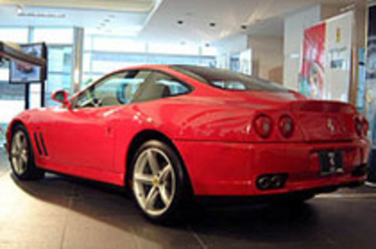 Movie】フェラーリ「マラネロ」が、5.75リッターに拡大 【ニュース