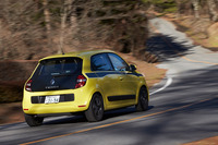 今回のテストでは、東京と山中湖の往復と、河口湖・山中湖周辺での試乗を含め、449kmの距離を走行。平均燃費は車載燃費計計測値で17.0km/リッターとなった。