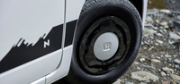 アウトドアスタイルの特別仕様車も登場　ホンダが軽商用バン「N-VAN」を一部改良の画像
