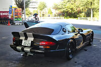 某ガソリンスタンドにて、久々に洗車をした際の写真。注目すべきは“リッター175円”というハイオクのお値段である。「ついでに給油も……」と取り出した財布を引っ込めた記者を、誰が責められようか。