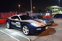 オフロード走行に合わせて車高をアップ。車高は「911カレラ」のスポーツサスペンション仕様車を50mm上回り、標準で装備されるリフトシステムによってフロントエンドとリアエンドをさらに30mm上げることもできる。