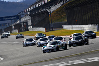 ロータス車の輸入販売を手がけるエルシーアイは、ワンメイクレース「LOTUS CUP JAPAN」を開催するなど、モータースポーツにも積極的である。