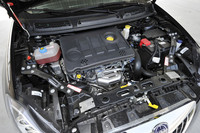 1742ccの直4ターボエンジンはシリーズ最強の200psを発生する。フィアット・パワートレイン・テクノロジー社が開発し、アルファ・ロメオには「1750」という懐かしの車名とともに搭載される。