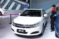 BYDの小型セダン「速鋭」。