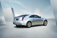 「キャデラックCTS」ファミリーにクーペが登場の画像