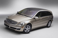 
	【写真上】Sクラス
	【写真下】Rクラス
	 