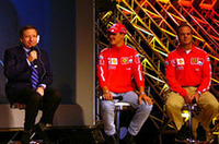 左から、ジャン・トッド監督、ミハエル・シューマッハー、ルーベンス・バリケロ