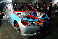 「セーフティボディ」。ボディ全体の72％に高張力鋼板／極超高張力鋼板を使用しているという。