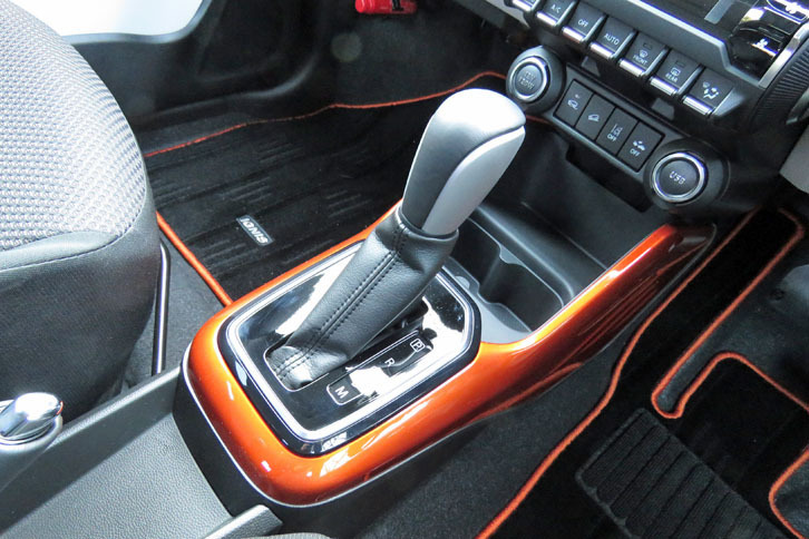 スズキ・イグニス ハイブリッドMZ（インテリア）