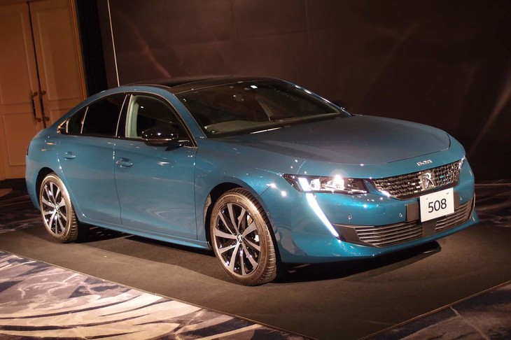 新型「プジョー508」には電子制御アクティブサスペンションが搭載される。