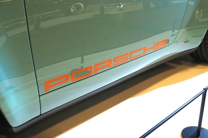 ポルシェ911 Reimagined by Singer