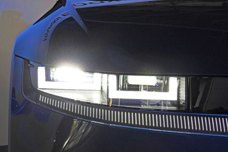 ヒョンデ・アイオニック5（ヘッドランプ）