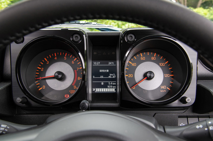 スズキ・ジムニーXC