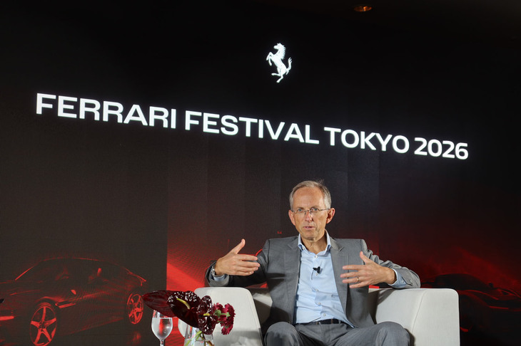 フェラーリのベネデット・ヴィーニャCEOは日本市場について「過去と未来が共存できる、まれな市場である」と語る。「だから今後も期待しているし、『ルーチェ』にとっても重要なマーケットになる」とも。