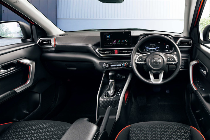 「G」グレードのインストゥルメントパネルまわり。