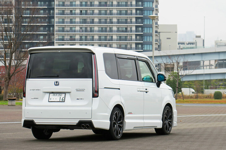 ホンダ・ステップワゴンe：HEVスパーダ プレミアムライン 無限パーツ装着車（エクステリア）