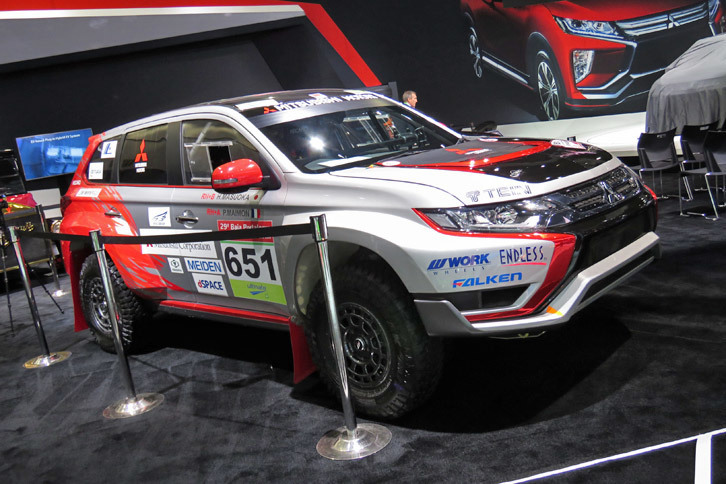 三菱アウトランダーPHEV ラリーカー