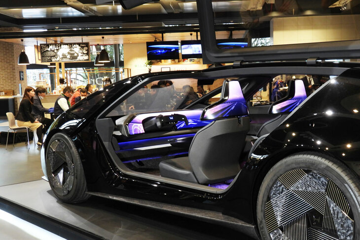 Honda 0 SALOON（サルーン）