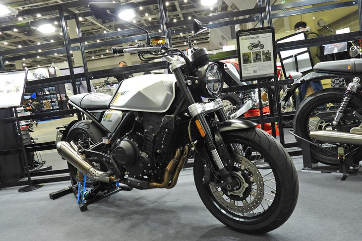 ブリクストン・クロスファイア500