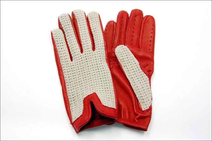 シープスキンクロシェットグローブ（レッド）
	2万2680円（税込）