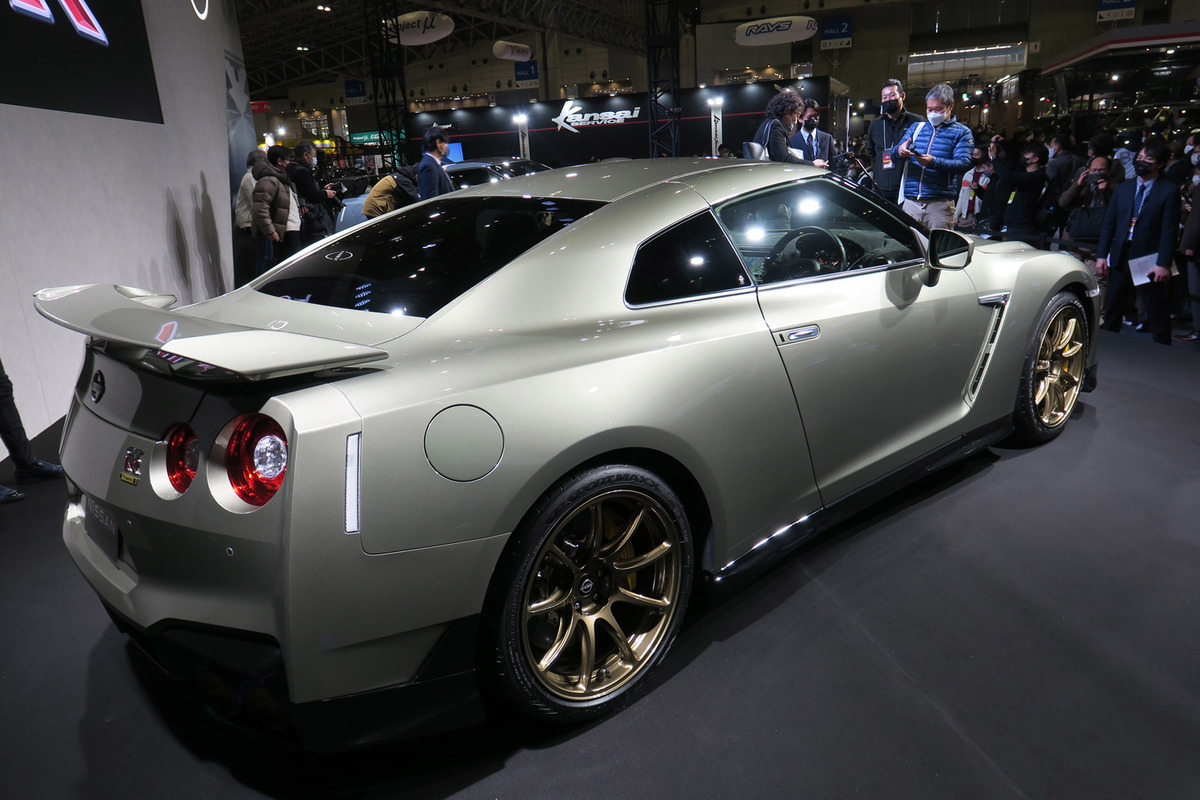 これが集大成！ 日産が「GT-R」の2024年モデルをお披露目【東京オート