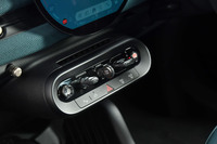 MINIエースマン／テスラ・モデルY／メルセデス・マイバッハEQS SUV【試乗記】の画像