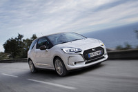 「DS 3」が一部仕様変更 シフトパドルなどを追加装備