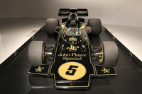 1972年「ロータス72D」。6シーズンにわたって用いられた長寿マシンで、ヨッヘン・リント（1970年）とエマーソン・フィッティパルディ（1972年）の2人をチャンピオンに導いた。