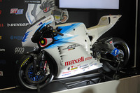 2018年の東京モーターサイクルショーに出展された「無限・神電 七」。同車は同年6月のマン島TTレースに投入され、電動車によって競われるZeroクラスでコースレコードを更新し優勝。無限は同クラス5連覇を成し遂げた。