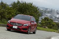 メルセデス・ベンツB250 4MATICスポーツ