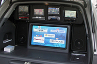 マイクロソフトのデモカー。Windows Automotive採用のカーナビを展示。アルパインはアメリカ仕様のみWindows Automotiveのようだ。