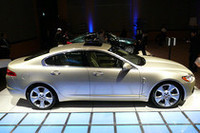 ジャガーの新型スポーツサルーン「XF」発表の画像