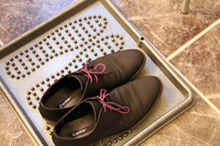 ミュンヘンのエアポートホテルで。雪落としの靴トレイが、厳しい冬を無言のうちに物語っている。