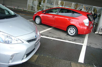 7人乗れるプリウス、2011年4月に発売の画像