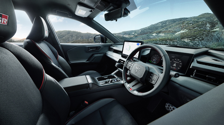 新しいソフトウエアプラットフォームの「Arene（アリーン）」をベースとしたOSを使うなど、インフォテインメントシステムも世代交代を果たしている。