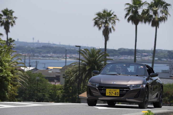 ホンダS660 αブルーノレザーエディション（MR/6MT）